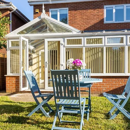 Fair View - Off Street Parking And Garden Villa Shrewsbury Exterior photo