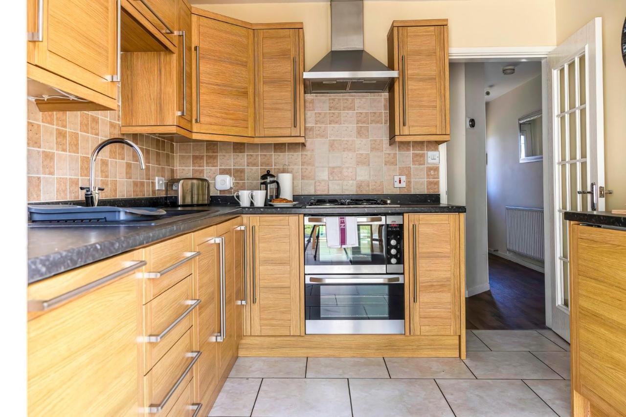 Fair View - Off Street Parking And Garden * Shrewsbury